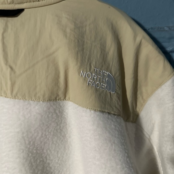 The North Face 94 High-Pile Denali Jacket - Picture 10 of 10